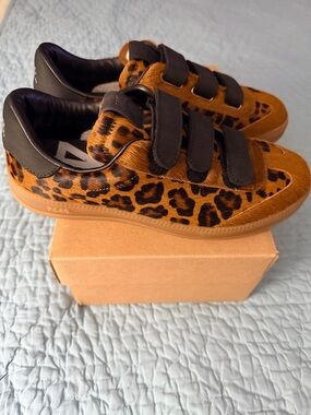 NWT Leopard Print Velcro Sneakers in Brown